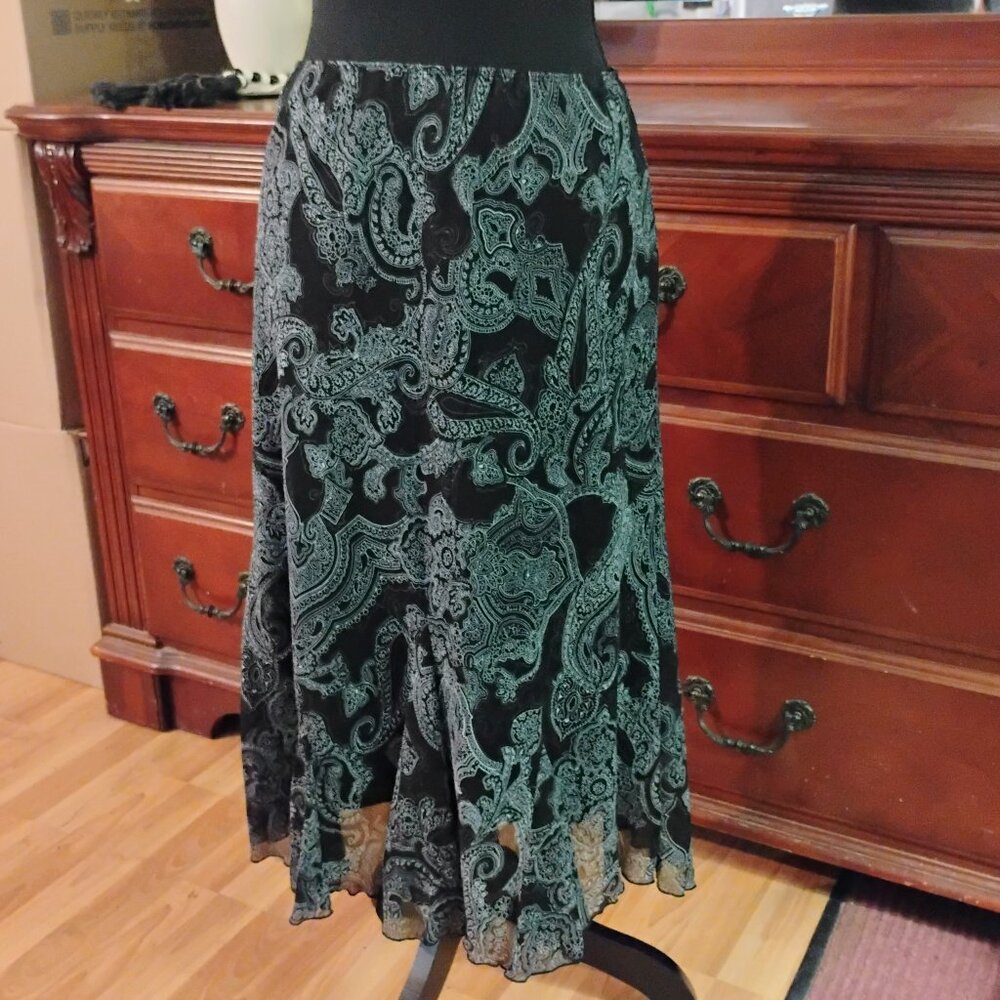Black with White Design Polyester Mesh Skirt